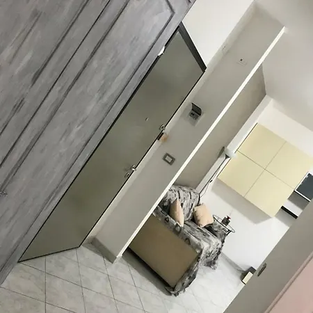 Apartment Polly