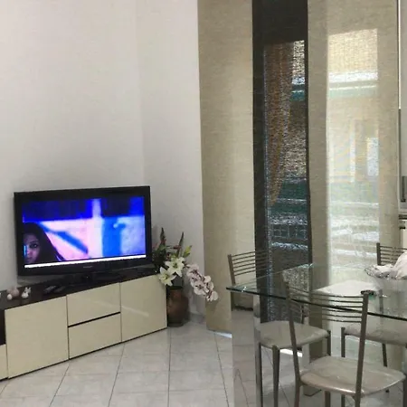 Apartment Polly