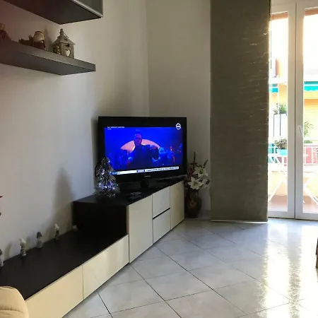 Polly Apartment