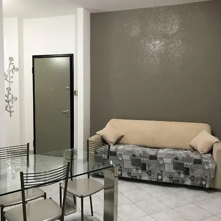 Polly Apartment